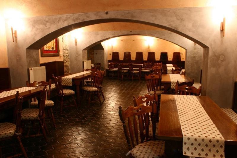 Zlaty Lev Hotel Louny Eksteriør billede